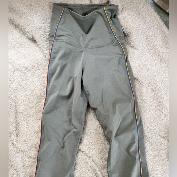 Nike size small leggings - Picture 3 of 3